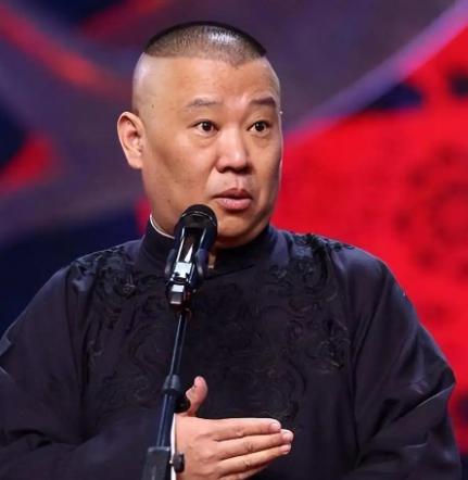 终于知道为什么要官方敲打郭德纲了。
苏联解体的历史证明，
思想那道防线先松了，