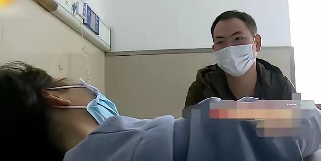 看哭全网！长沙，30岁的木工赵新，离婚11个月，闲聊时竟被工友一句话砸懵：你前妻