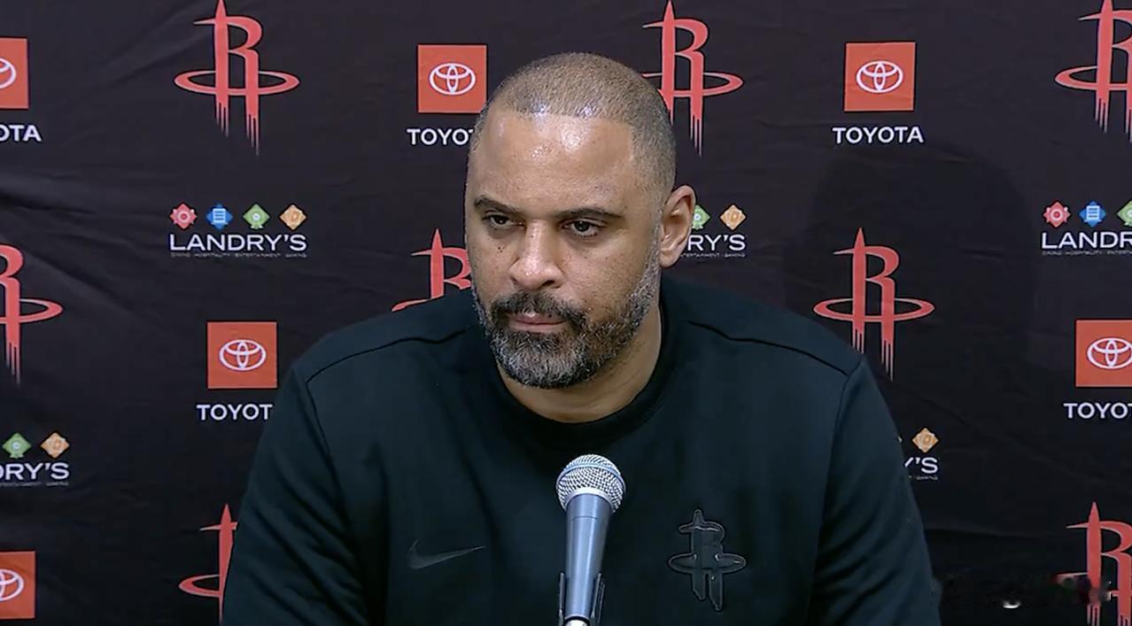 你的问题最大！乌度卡谈火箭又输了：

“情况很糟糕。”

“今晚国王是更强硬的一