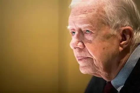 有位美国总统因为太喜欢中国，被全美骂作叛徒，还差点被自己人送进监狱。可即便如此，