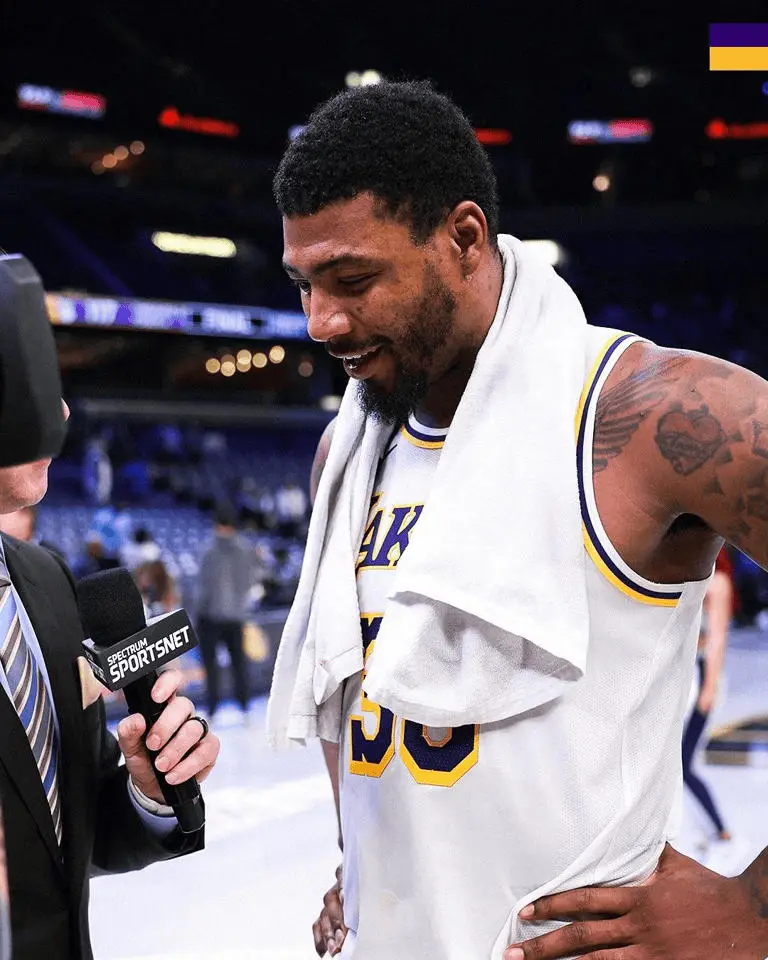 所有人都对东契奇、里夫斯、艾顿的表现感到欣喜，但斯马特在这几场胜利中功不可没。他