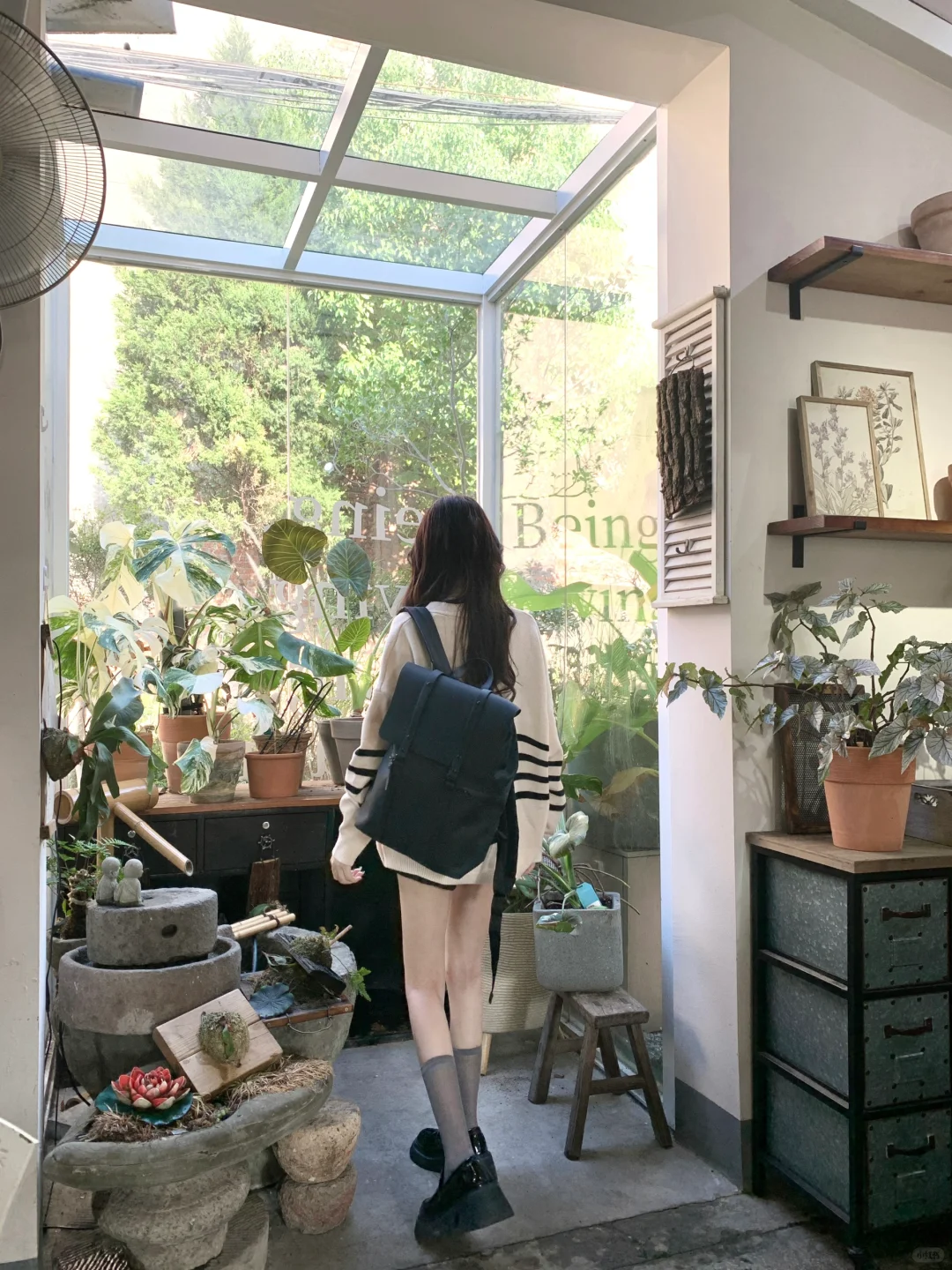 双肩包给的韩系女高感