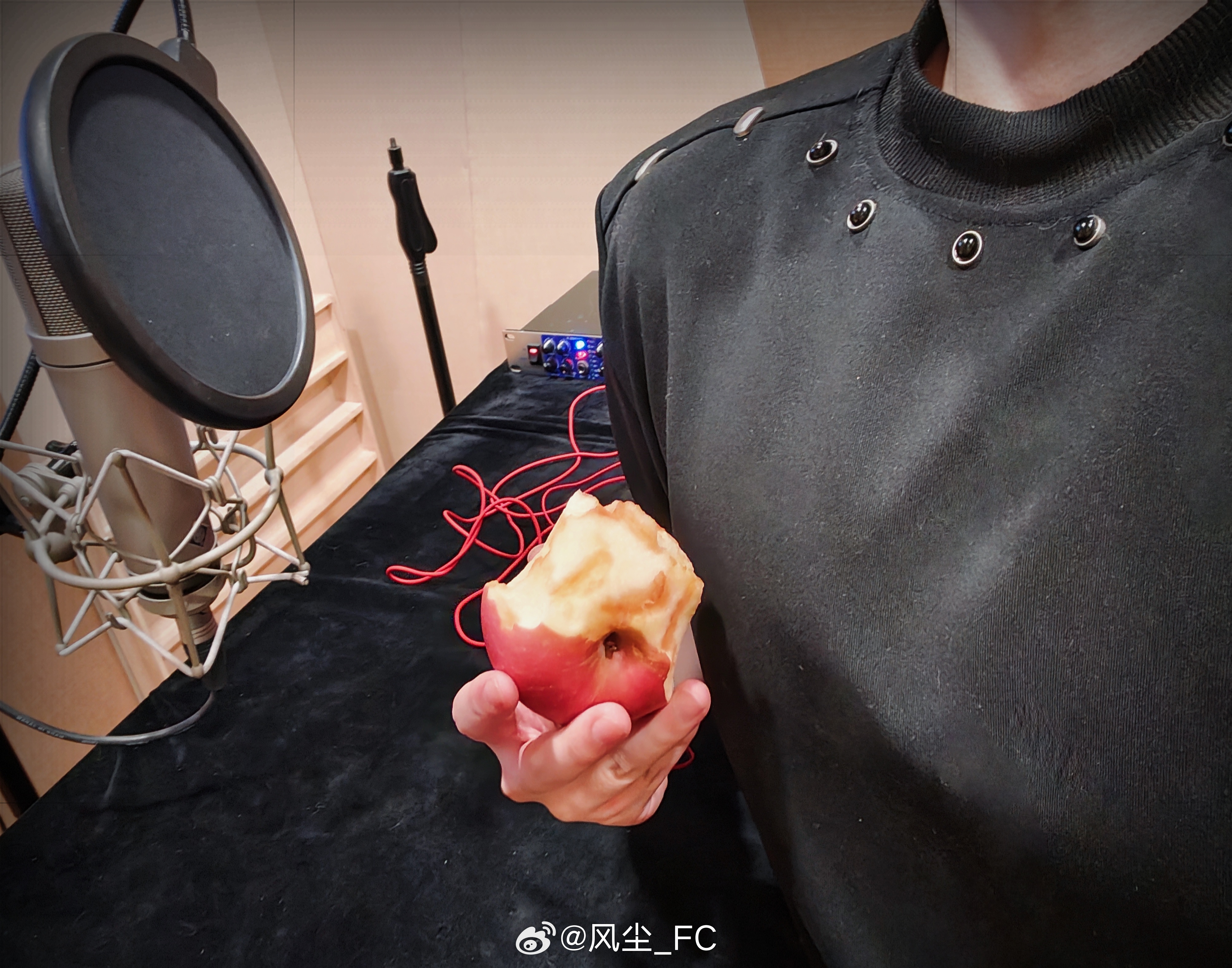 终于录完一个游戏今日战况一个半苹果🍎我的声活