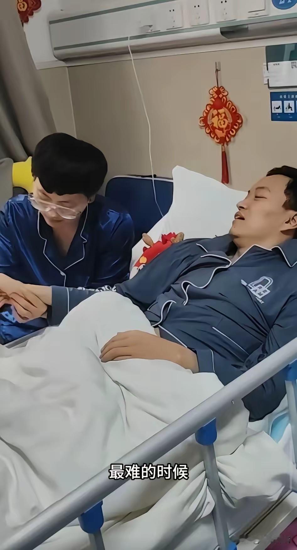 胜似亲兄弟！河南33岁独生子突发脑梗瘫倒22小时，父母早就离世了，小他10岁好友