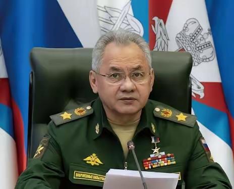 俄罗斯这次是真没给日本留余地，绍伊古直接带消息说：已经重启清算日本战犯了！光听这