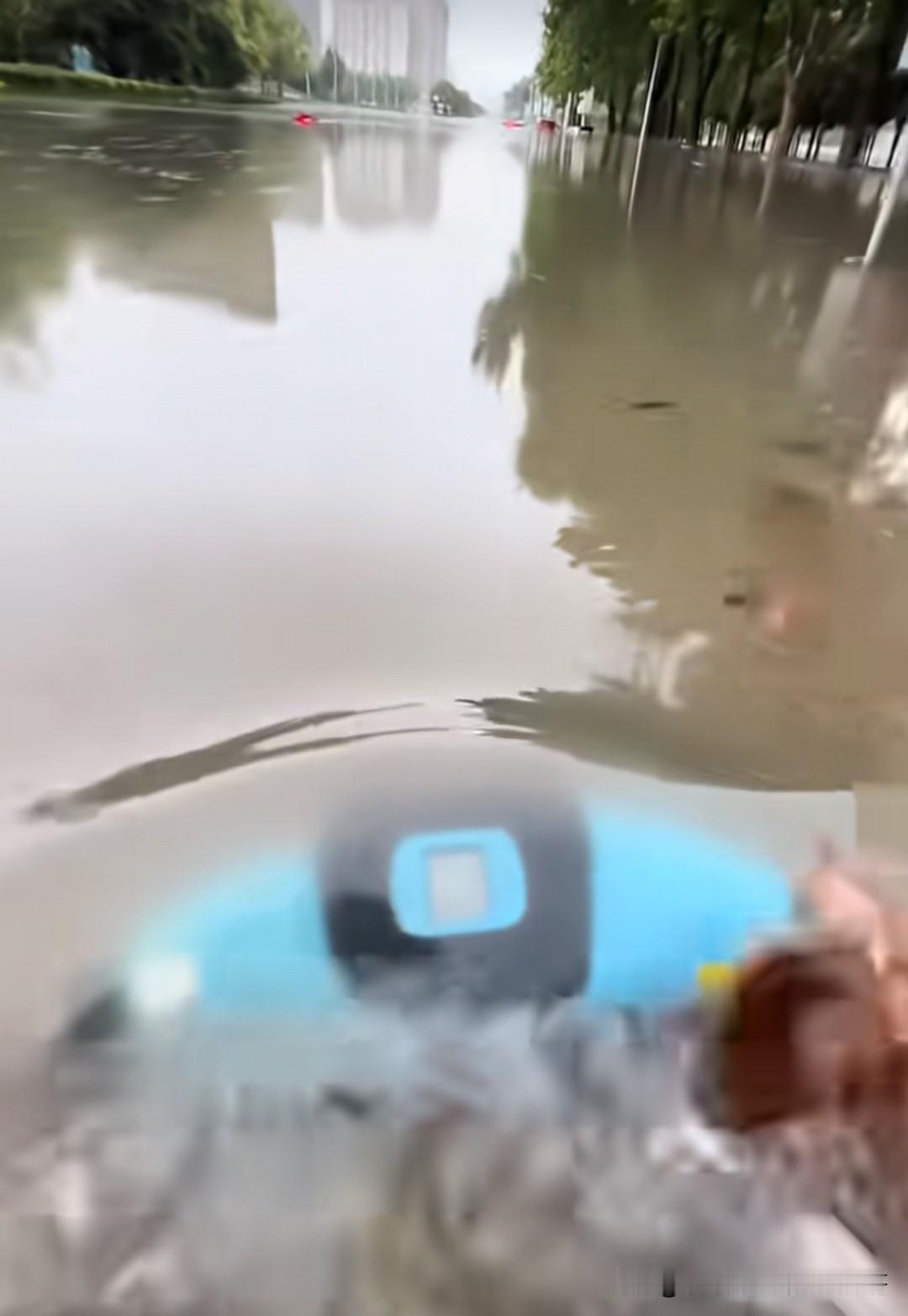 公用的东西都很容易坏，不是没有道理的。