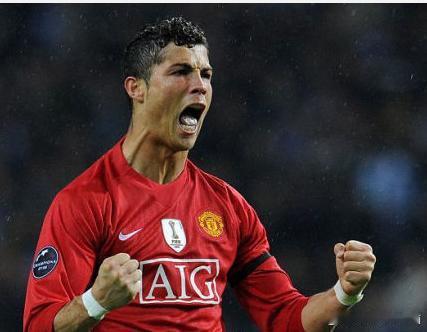 【曼联已准备报价C罗 随时回归！】9月17日，天空体育巴拉格称：“我认为在皇马他