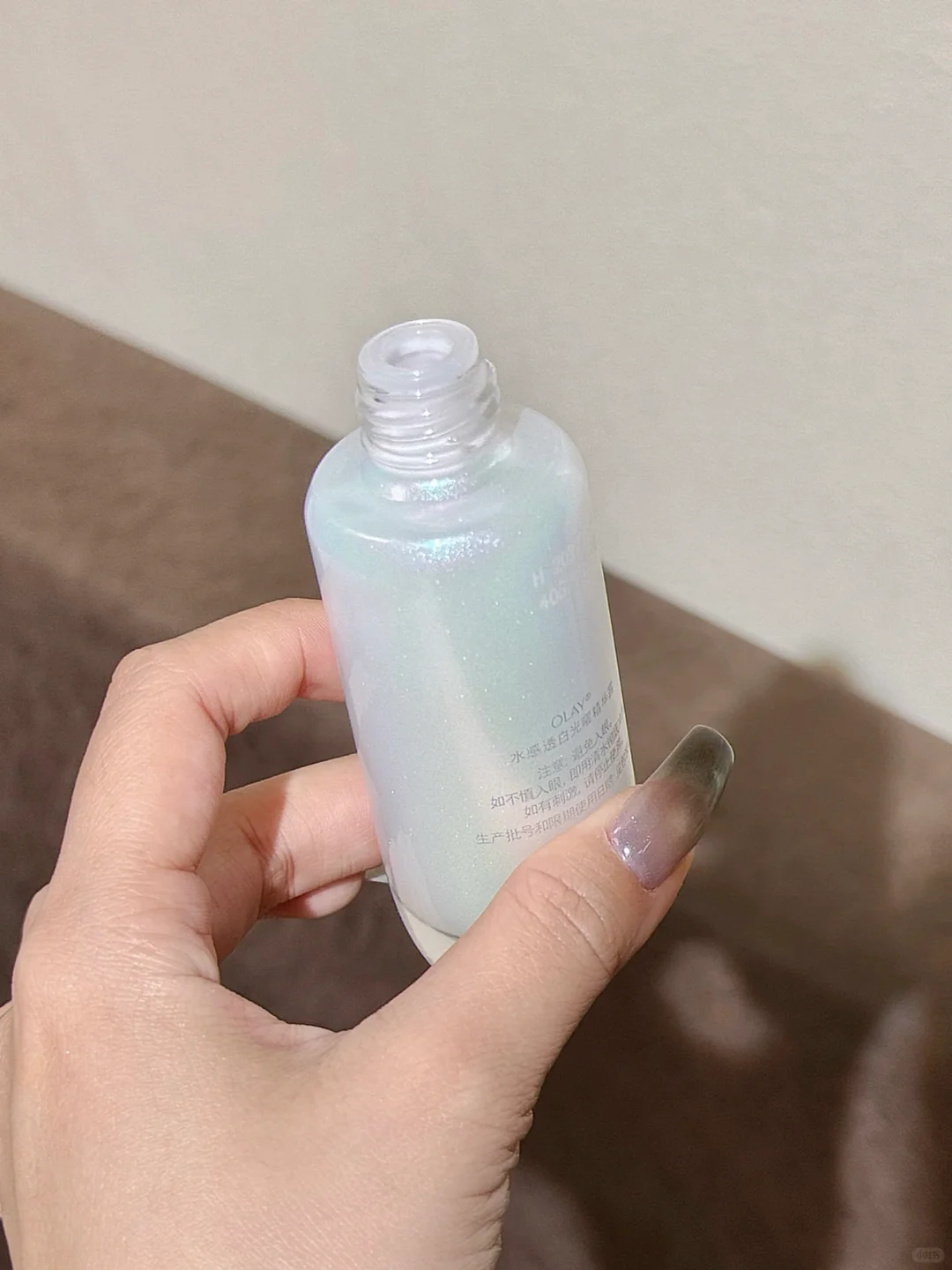 点评一下近期很火的美白精华…