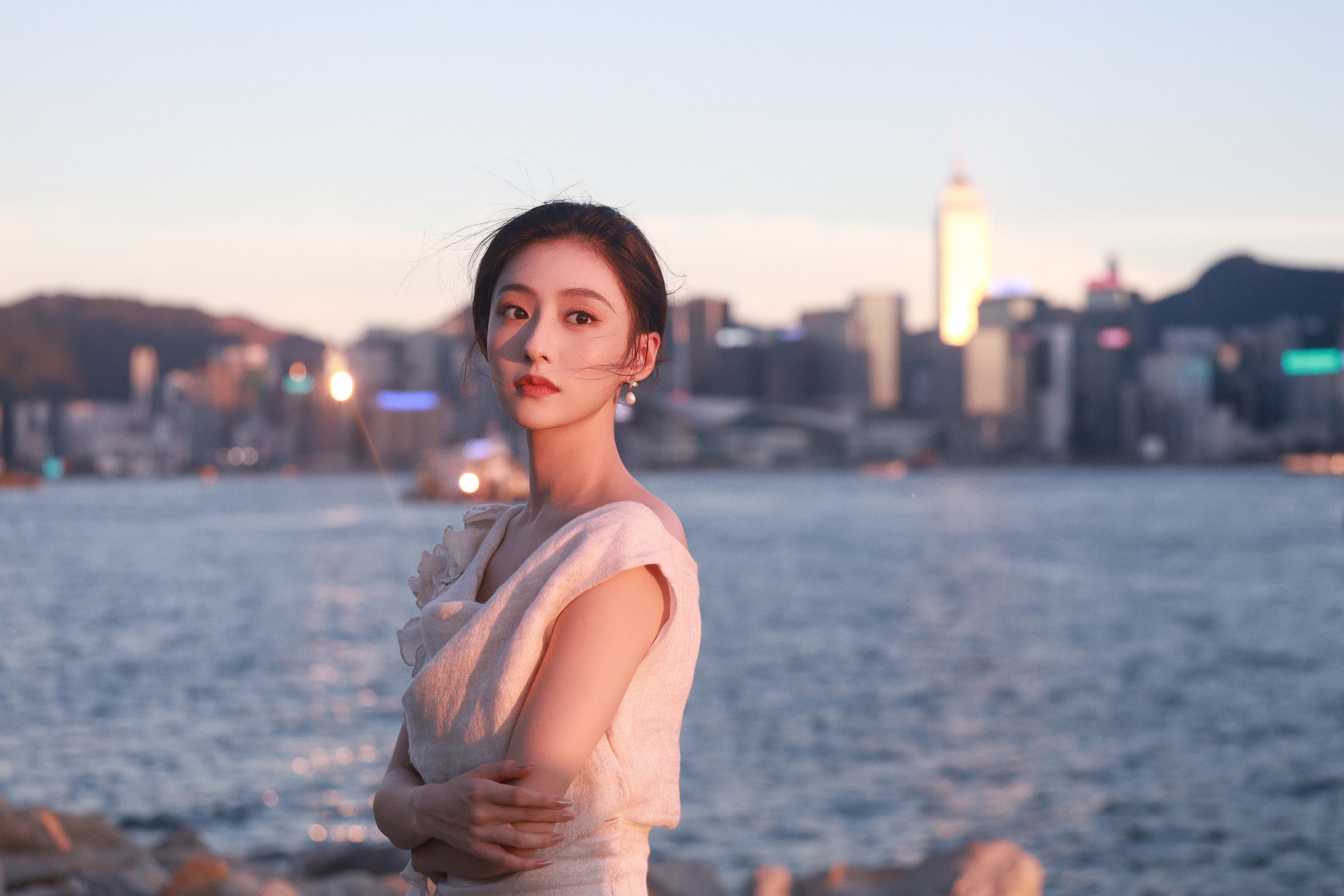 胡连馨在复制粘贴的时代，你是手写的诗