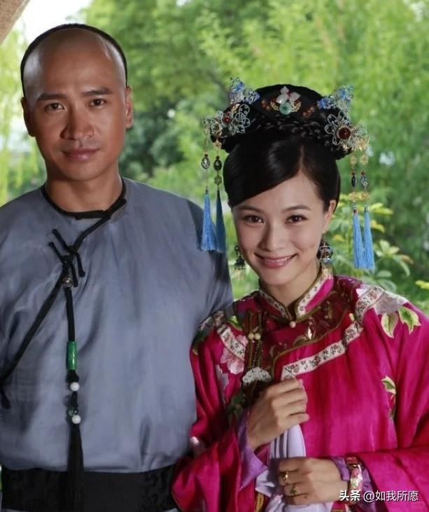 于正当年在《宫》干过一件事，
至今被人翻出来说，
他发现何晟铭和徐麒雯谈恋爱，直