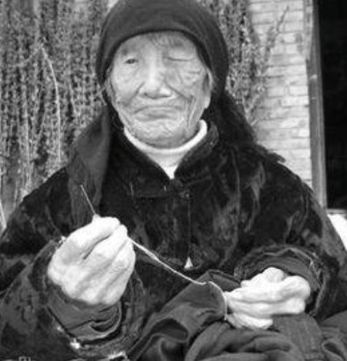 王张氏，女，汉族，1891年11月25日生于山东省曹县，后嫁至河南省商丘市梁园区
