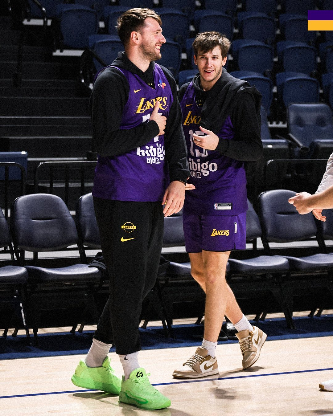 夫契双双是谁幸福了，我不说湖人vs76人