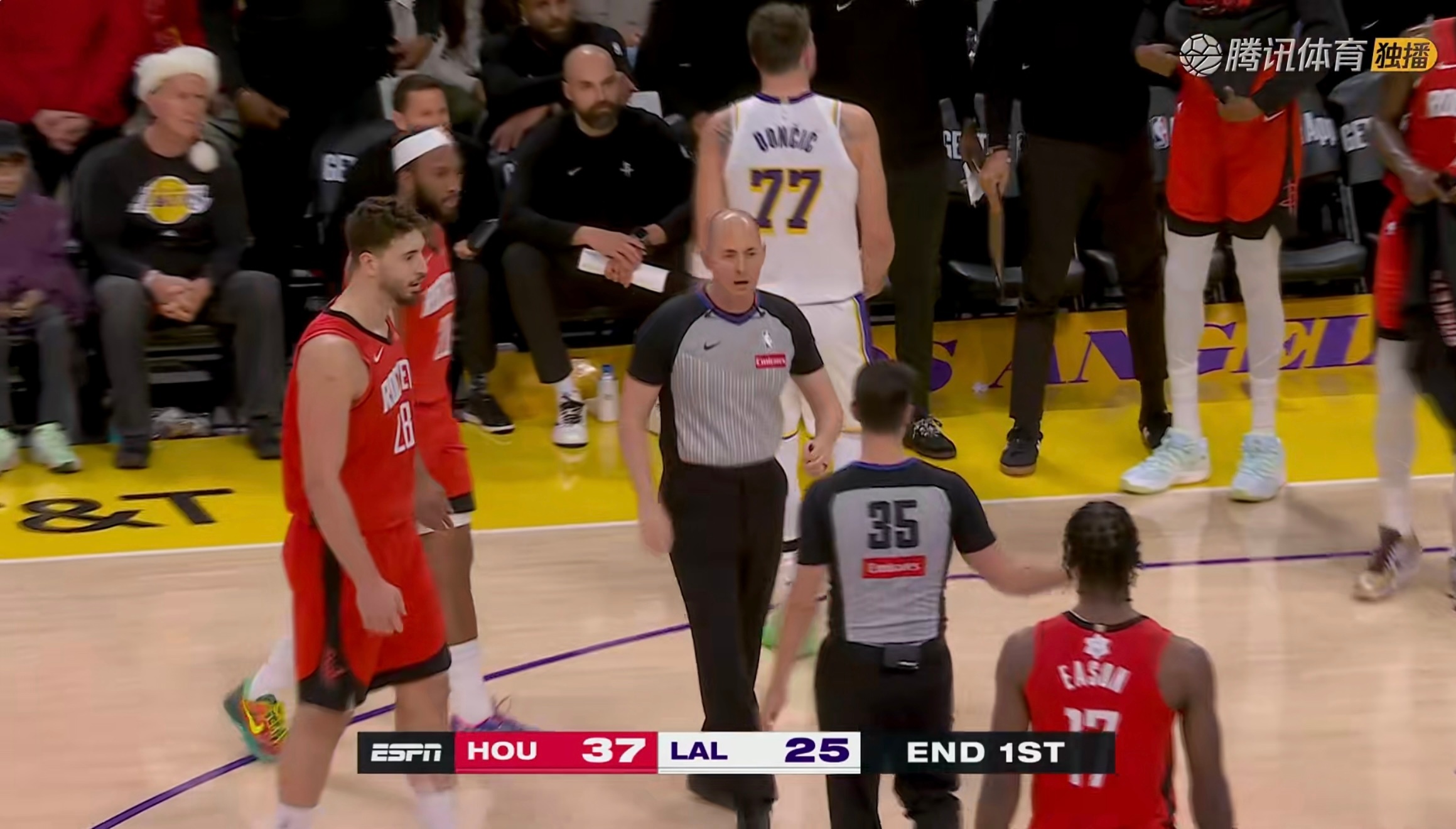 东契奇复出第一节4分4篮板4助攻4失误火箭vs湖人nba圣诞大战