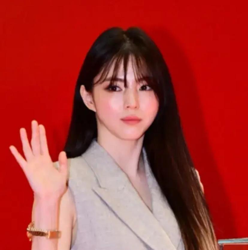 #韩素希用小号给李惠利留恶评#没想到这件事还有后续，因为给李惠利留恶评的人被韩素