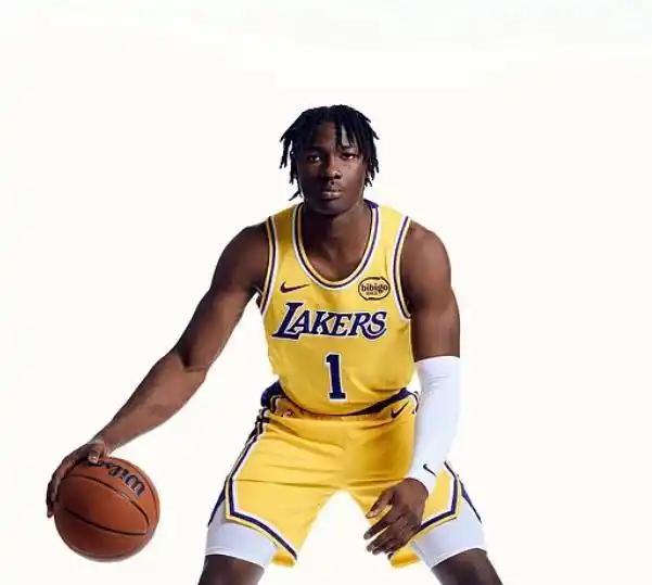 被雷迪克耽搁的湖人三大球星是谁呢？
  一、蒂耶罗，蒂耶罗的模板是尼克斯队的阿奴