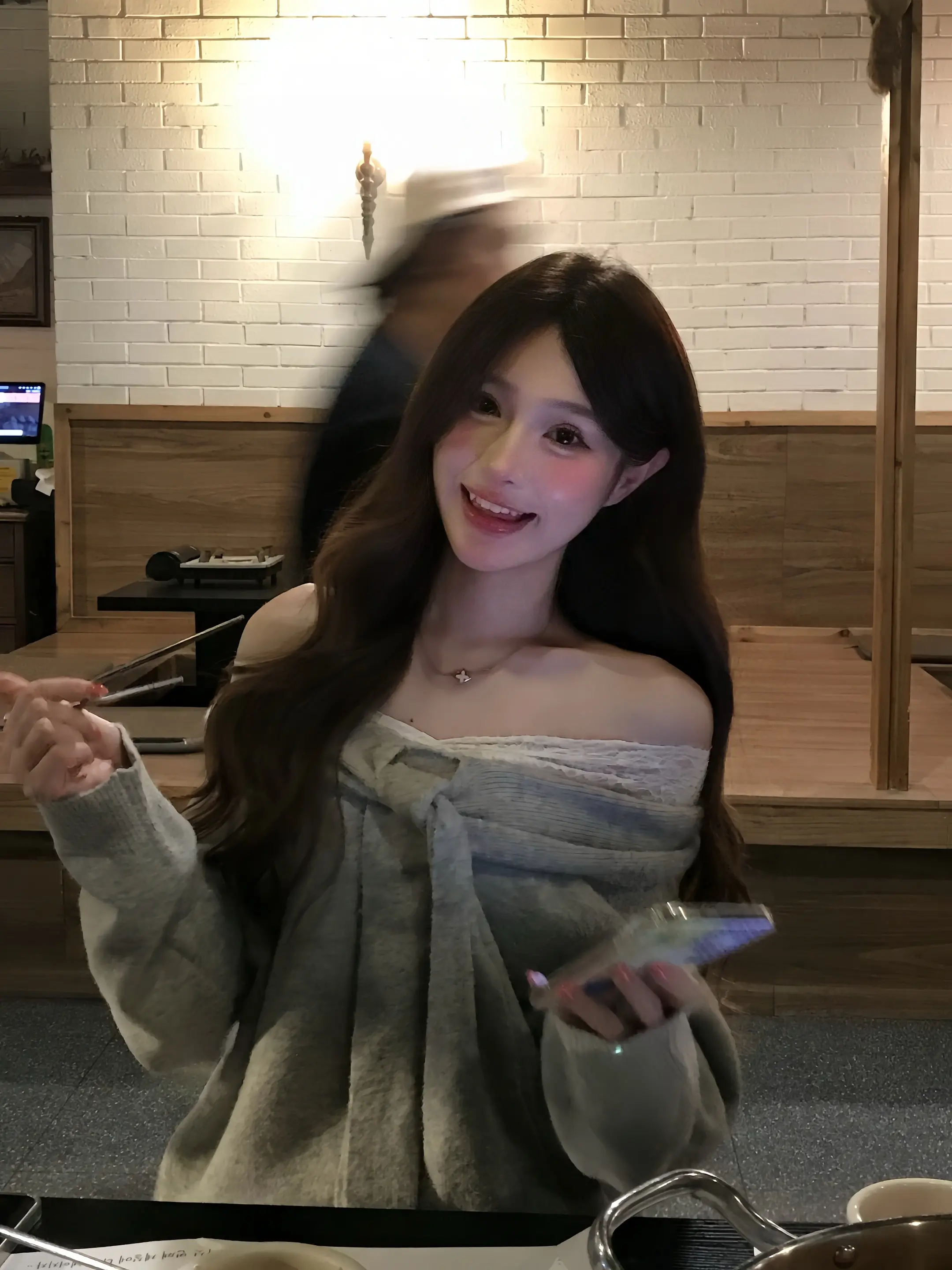 心脏又不在中间 姐姐偏心你怎么了。