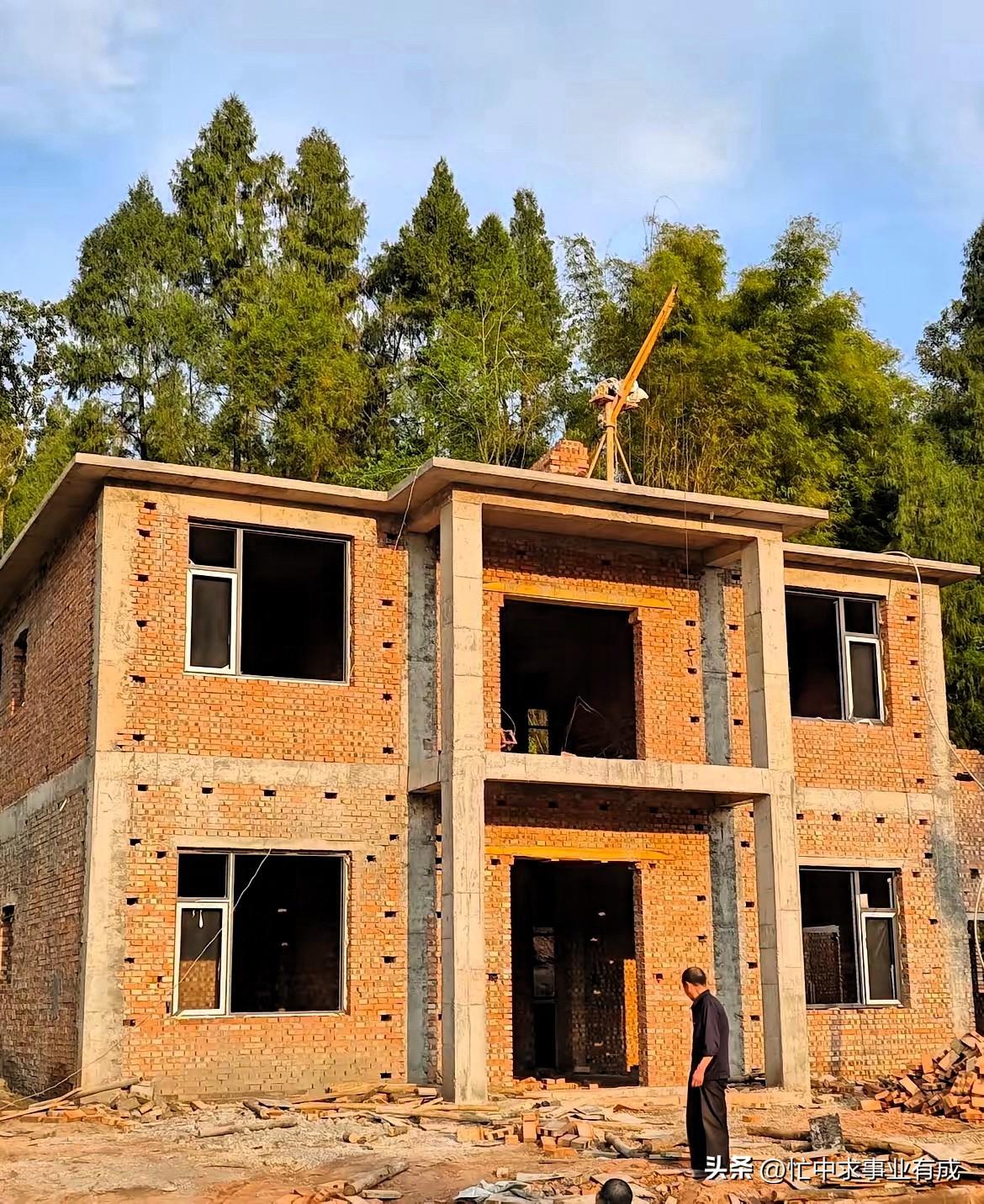 我侄女真让我佩服，她可以不依靠任何人就能生活的很好。她的父亲在她很小的时候就去世