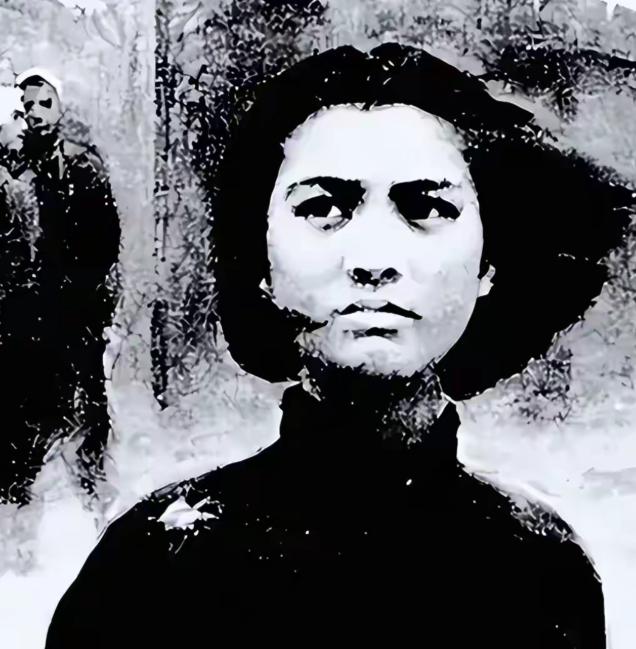 说起这段历史，我这心里至今都翻江倒海。咱们现在15岁的孩子在干嘛？可能还在为手机