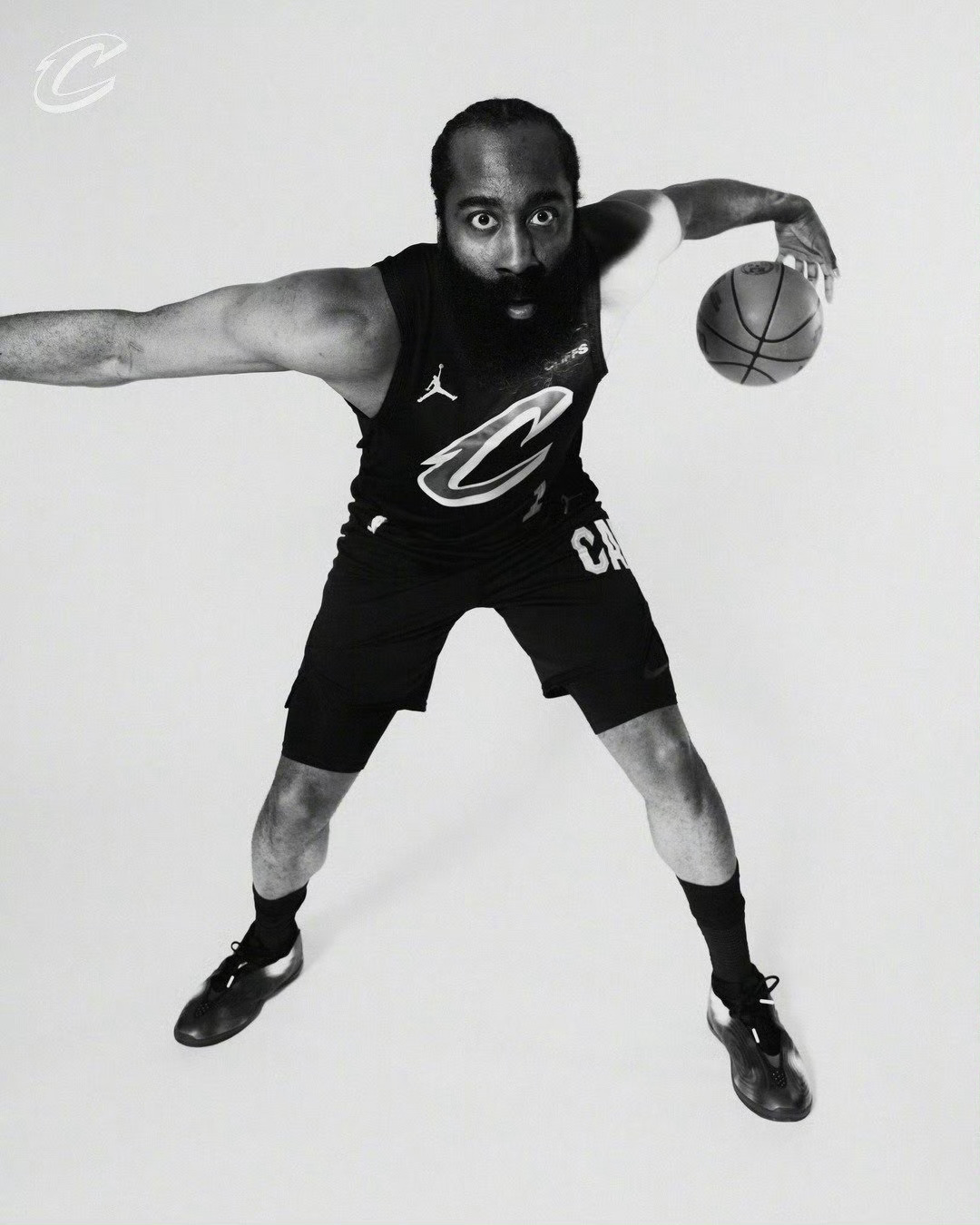 詹姆斯哈登一个crossover过掉你的瞬间克利夫兰骑士骑士哈登nba