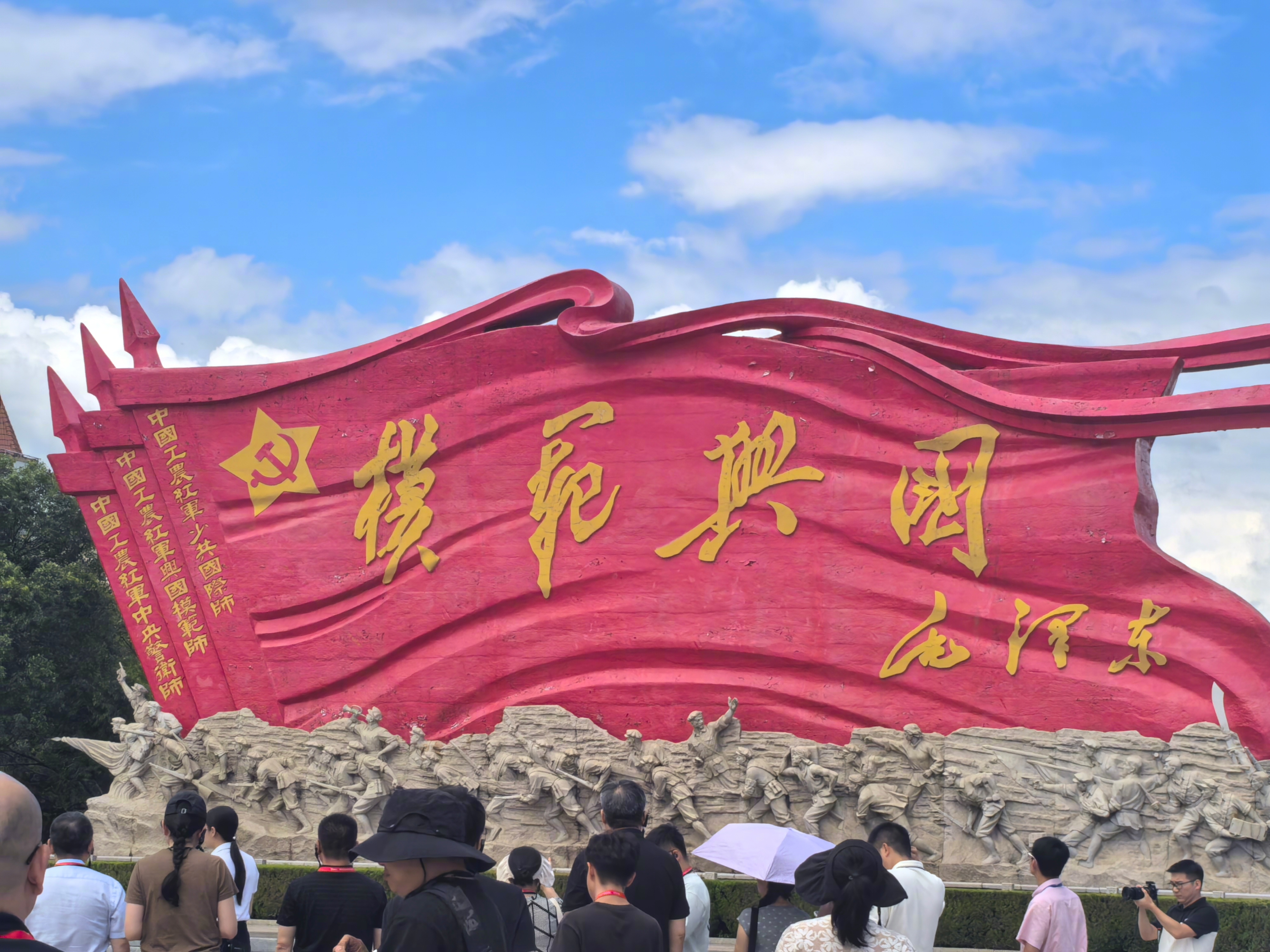 寻美中国，走进赣州兴国，江西兴国县是长征部队的主要来源地，全县出了56位将军！刚