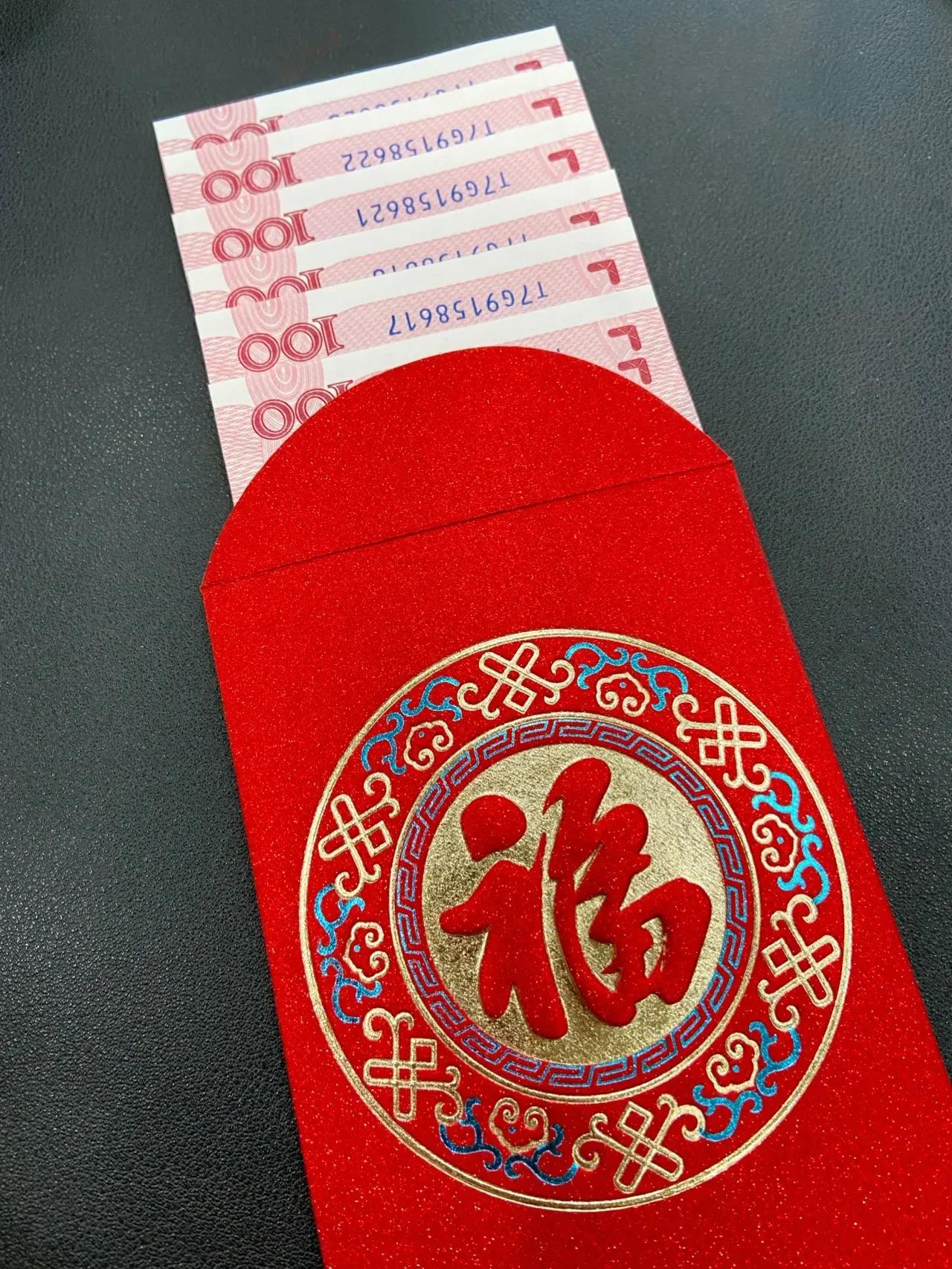 我正在参加天南地北大拜年活动，感觉还挺有意思。每日完成任务就有机会瓜分80万现金