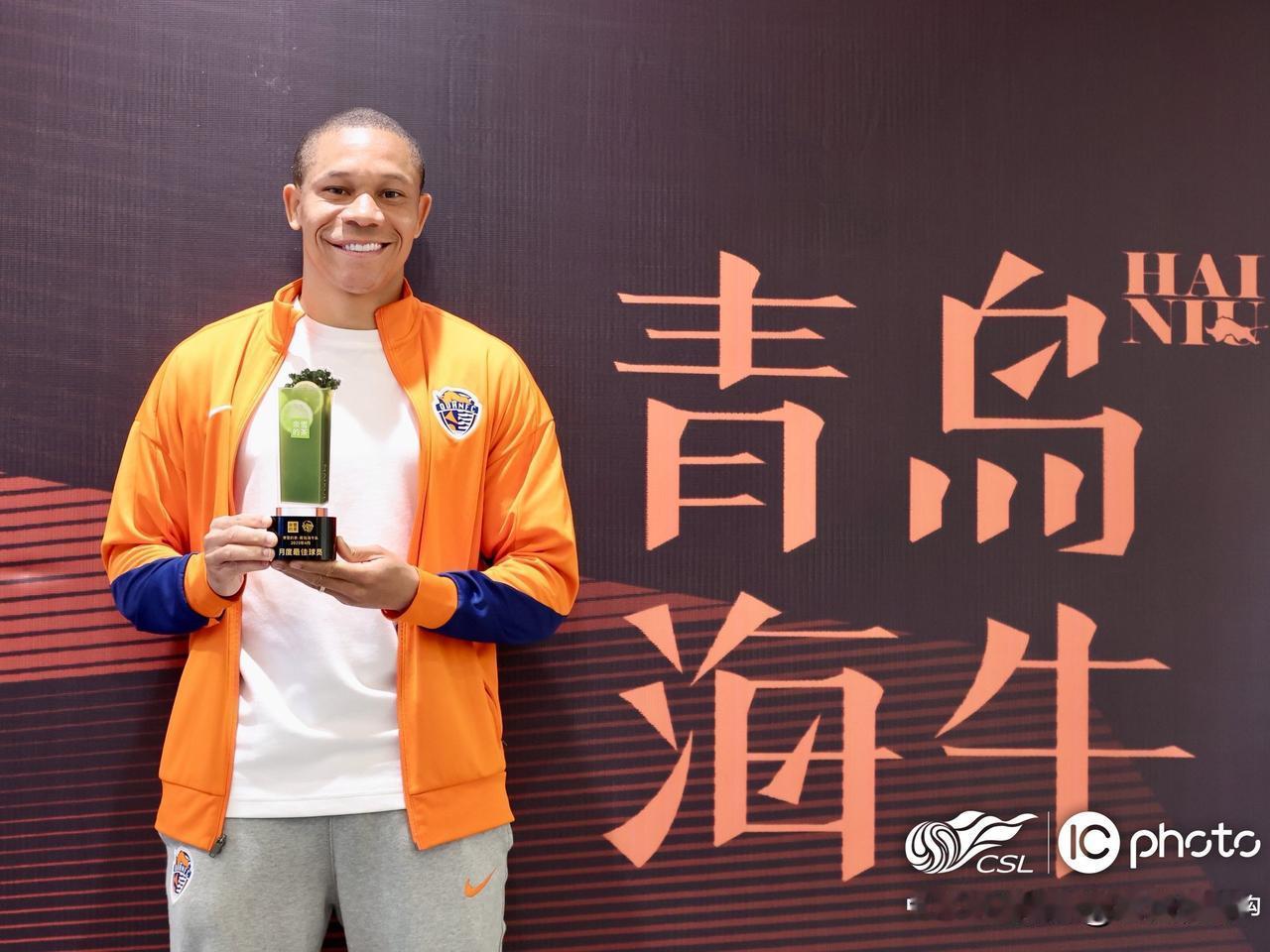 中超绯闻转会---韦林顿-席尔瓦…和青岛海牛合同到期的席尔瓦有了潜在下家，据悉成