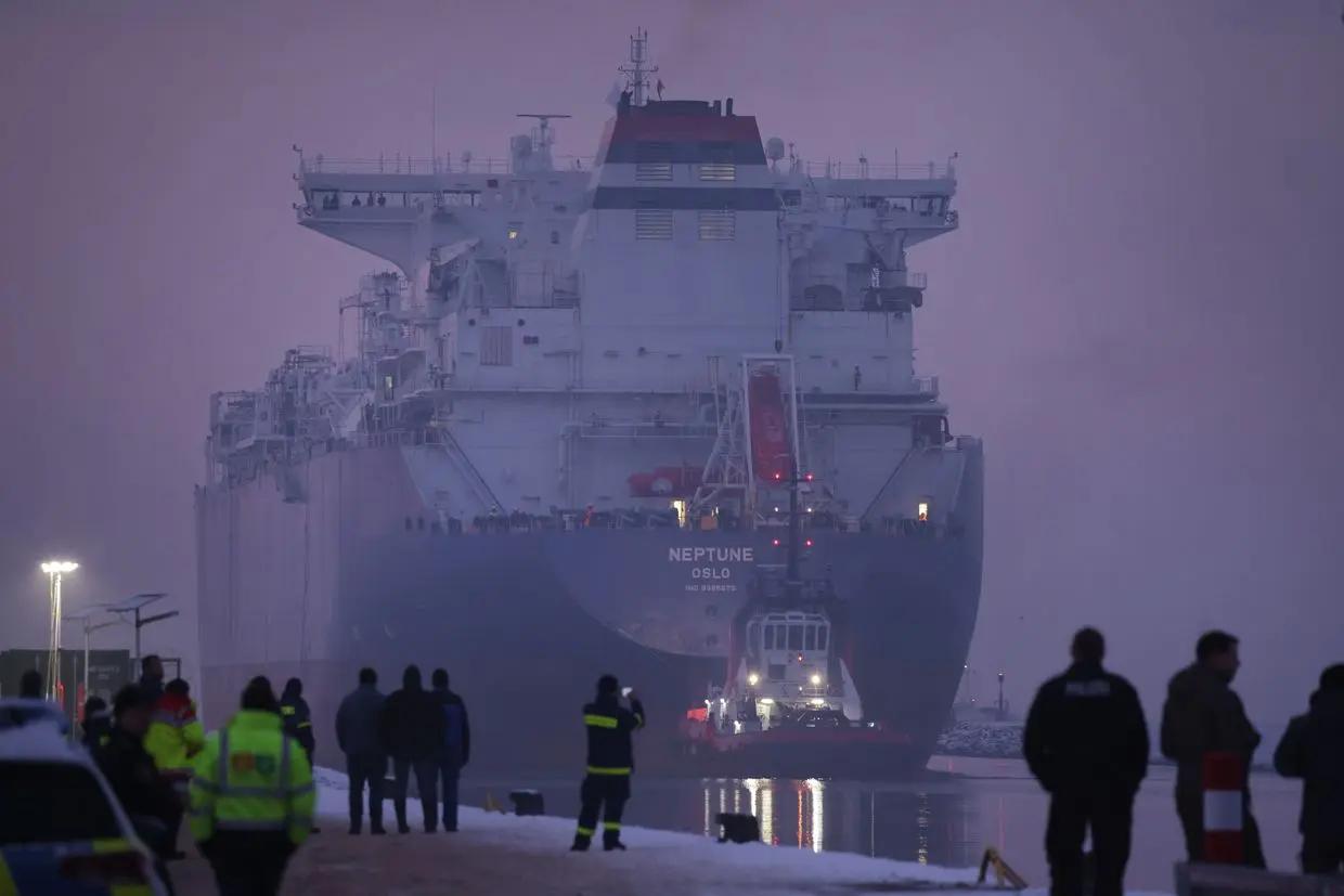 泽连斯基恐怕怎么也想不到，乌克兰的盟友们会狂买1500万吨俄罗斯天然气，莫斯科豪