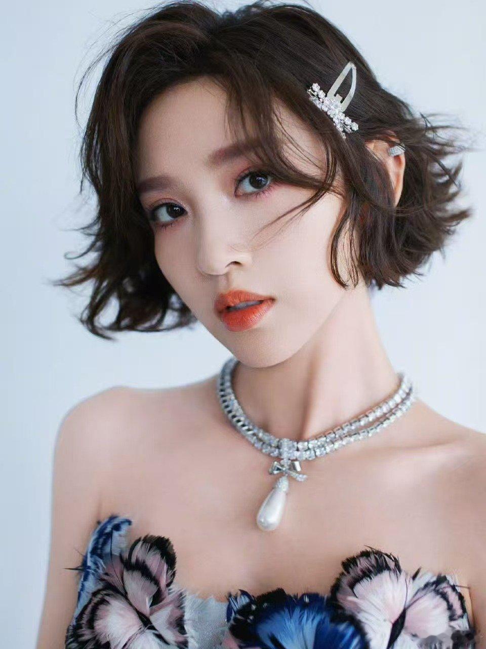 唐艺昕情商乘风2026真正的高情商是善意与教养，在唐艺昕身上展现的淋漓尽致。 