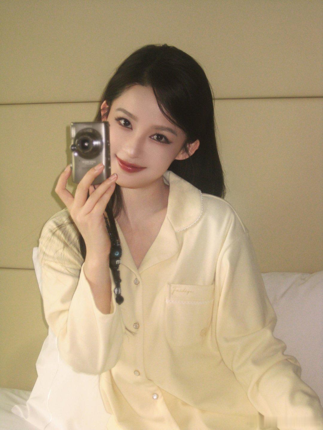 李沁gzs最近营业开窍了