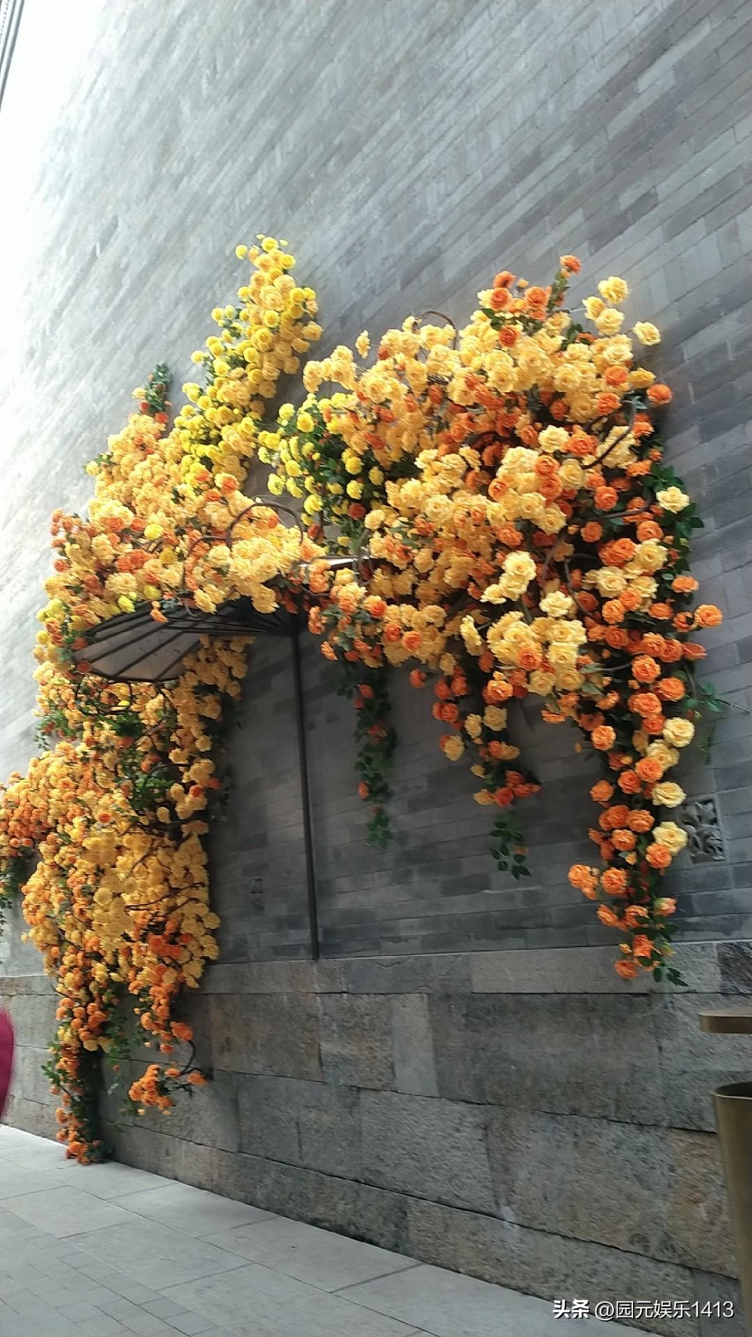 现在的人都是拍个到哪个旅游都是拍个自拍照。然后发一些自己的感慨之类的，可能人与人