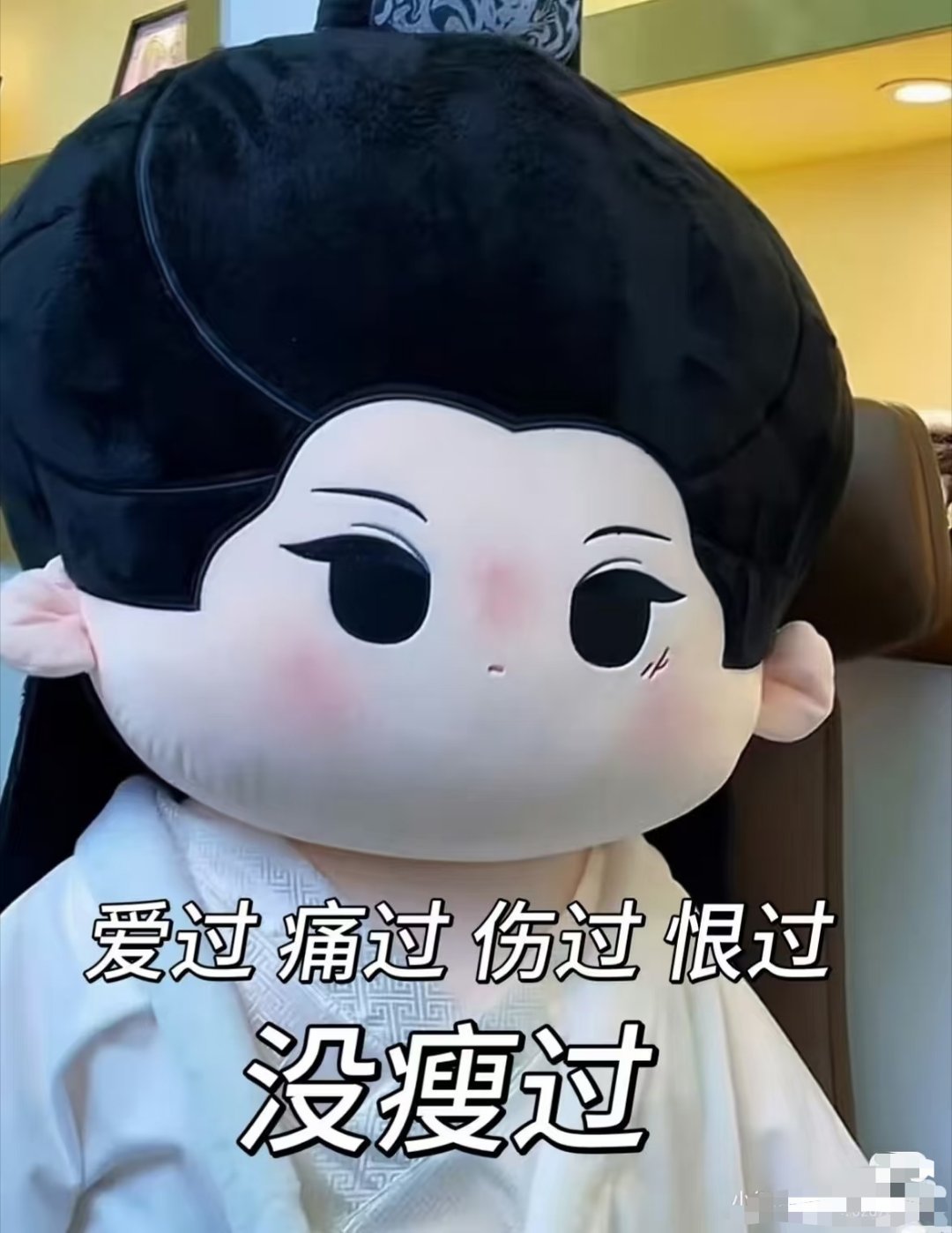 到点吃饭去，犯不着饿了自己。 