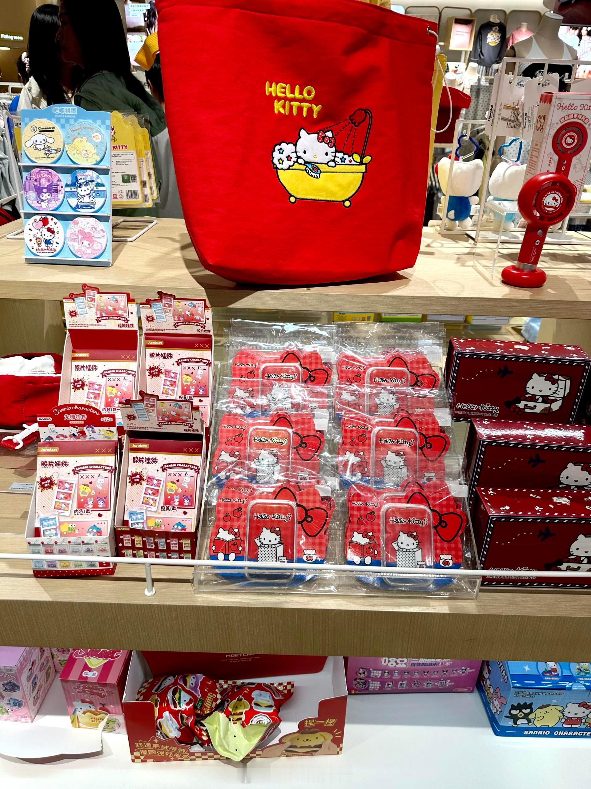 心情不好就应该多逛街 买一些美丽废物 👛 ​​​