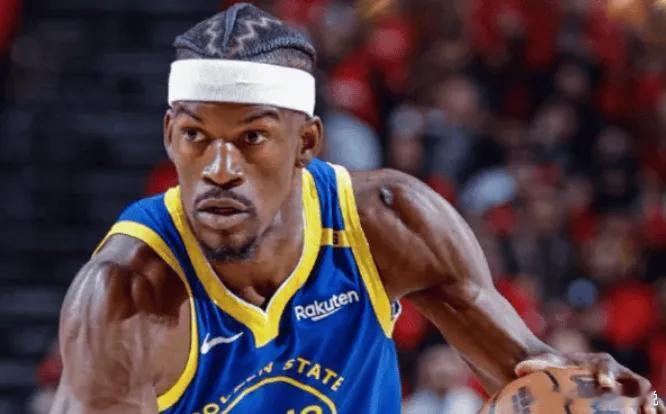 11月19日讯 NBA常规赛，勇士113-121不敌魔术。本场比赛，吉米-巴特勒