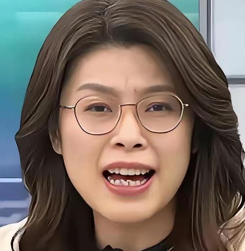 万万没想到，新当选的国民党主席郑丽文，一查底细才发现她不仅是妥妥的“蓝二代”，她