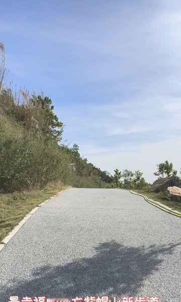 这还是你来过的紫帽山吗？
📍泉州 
仿佛伸手就能触到云端，不管是泡茶小憩、露营