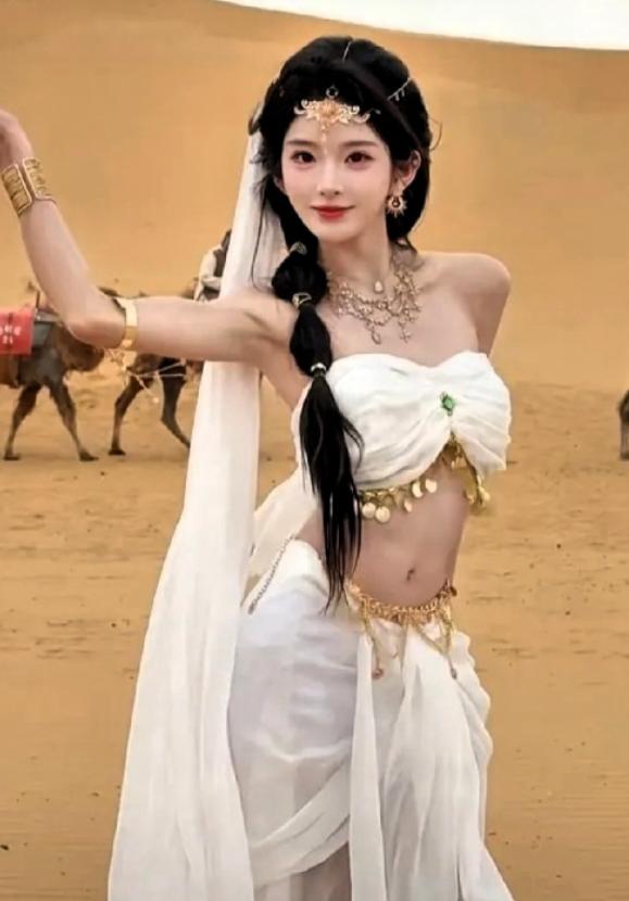 人比人气死人，不服都不行啊。宁波有个富二代追了巴旦木公主整整三年连官宣都没等来，