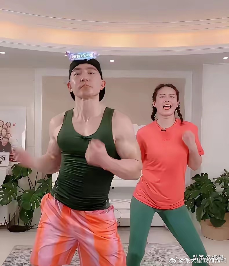 刘畊宏两口子很聪明！其实口罩时期吃那两三年红利就够了！他们一共吃了三波红利，每一