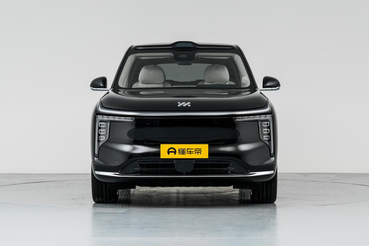 30 万选大六座 SUV？智己 LS9 / 理想 L9 / 腾势 N8L 三车对