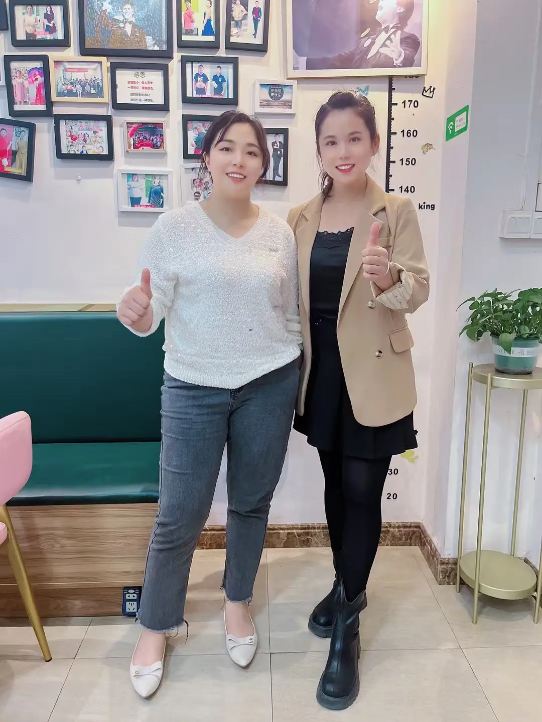 和我的塑料姐妹这老六把我拍得矮胖矮胖的