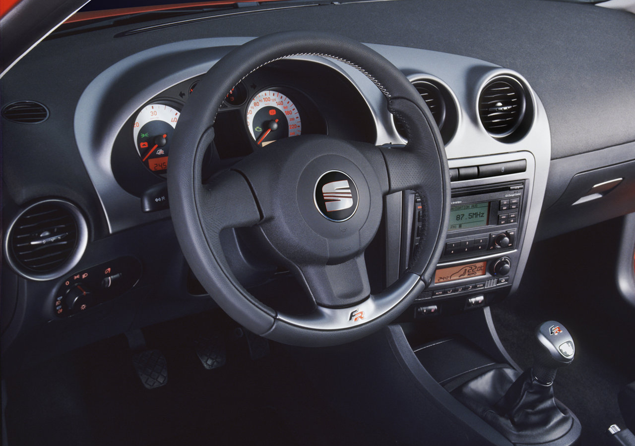 西雅特  第三代SEAT Ibiza（6L）的2006年改款版本，在2006日内