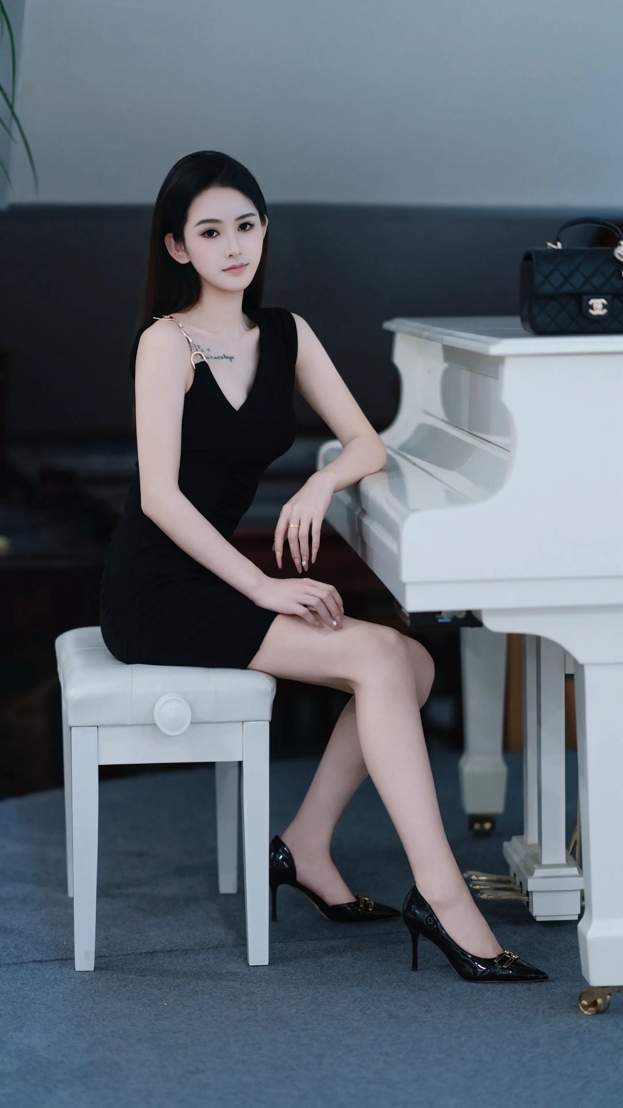 我连无人问津都熬过了，又怎么会倒在忽冷忽热