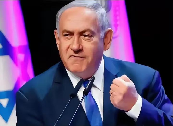 谁也没料到，如今的以色列，正陷入建国以来最凶险的一场困局。
不是被谁一口吞掉，而