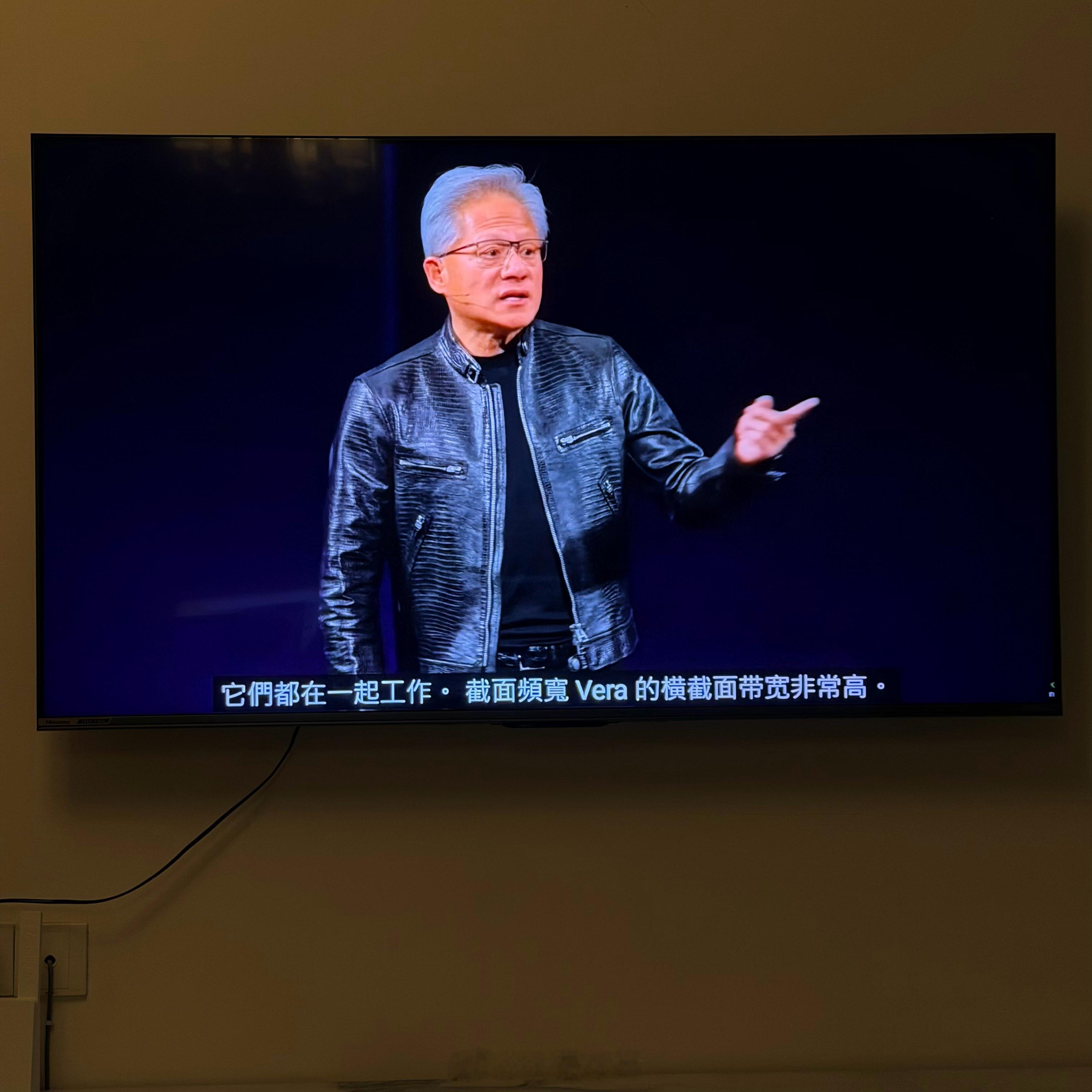 刚看完英伟达黄仁勋今天在中国台北的AI领域突破性演讲在任何领域稀缺性决定价值对于