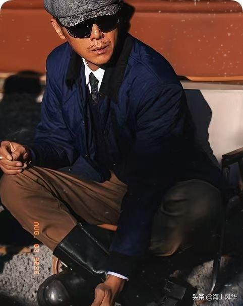 大冰公开恋情
2026年8月3日，作家大冰在直播中亲口确认自己拥有稳定的感情生活