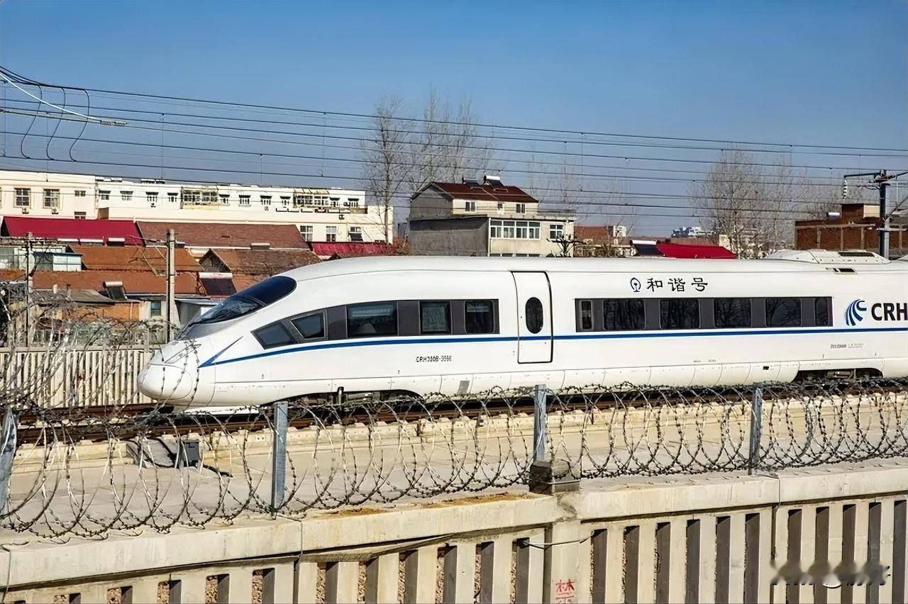 徐连高铁为什么不修建到连云港东站很多人问，徐连高铁为什么不接到连云港东站？其实主