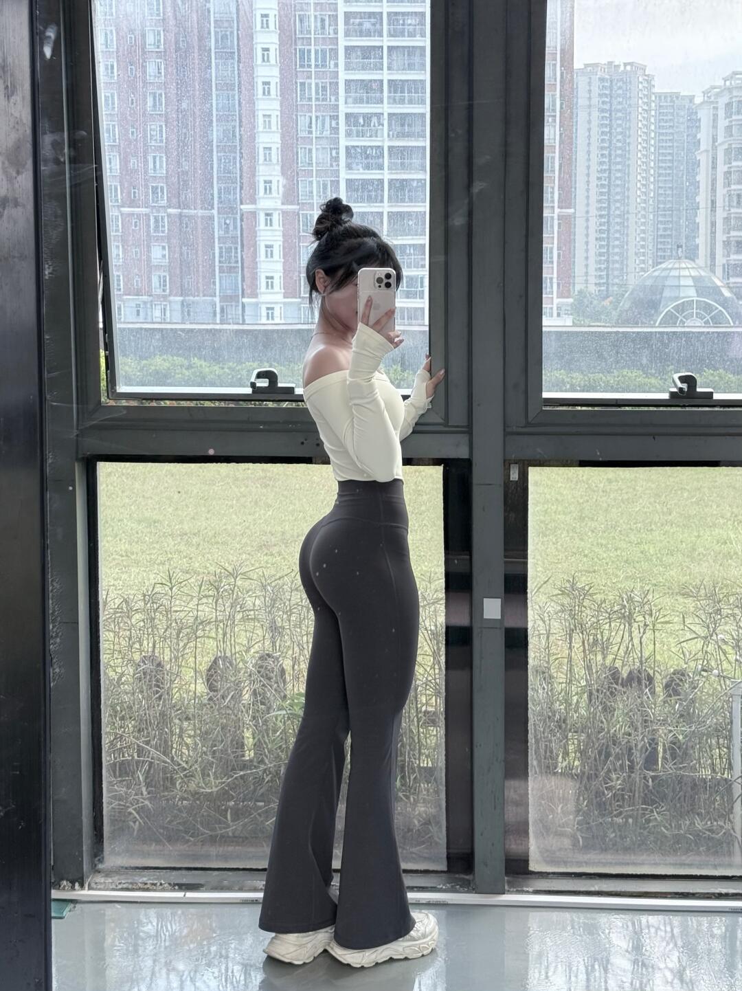 健身这条路苦少乐多，
越到后面越是如此。
	
你今天运动了吗 见人不如健身 撸铁