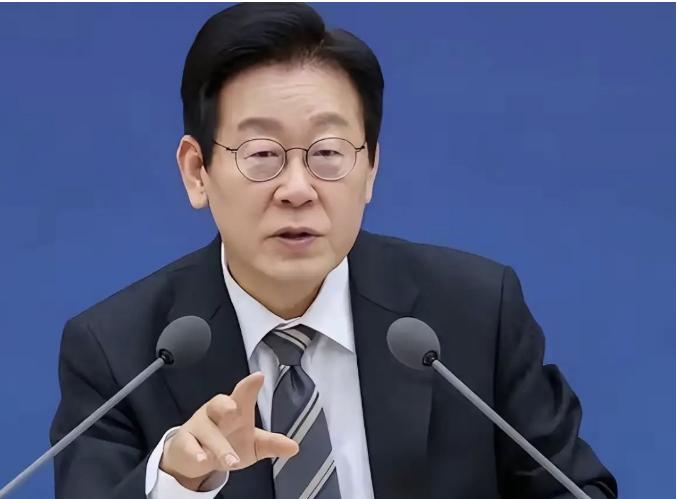 李在明不得了！他前天刚提出，构建首尔—平壤—北京高铁构想。今天，韩联社又发文报道