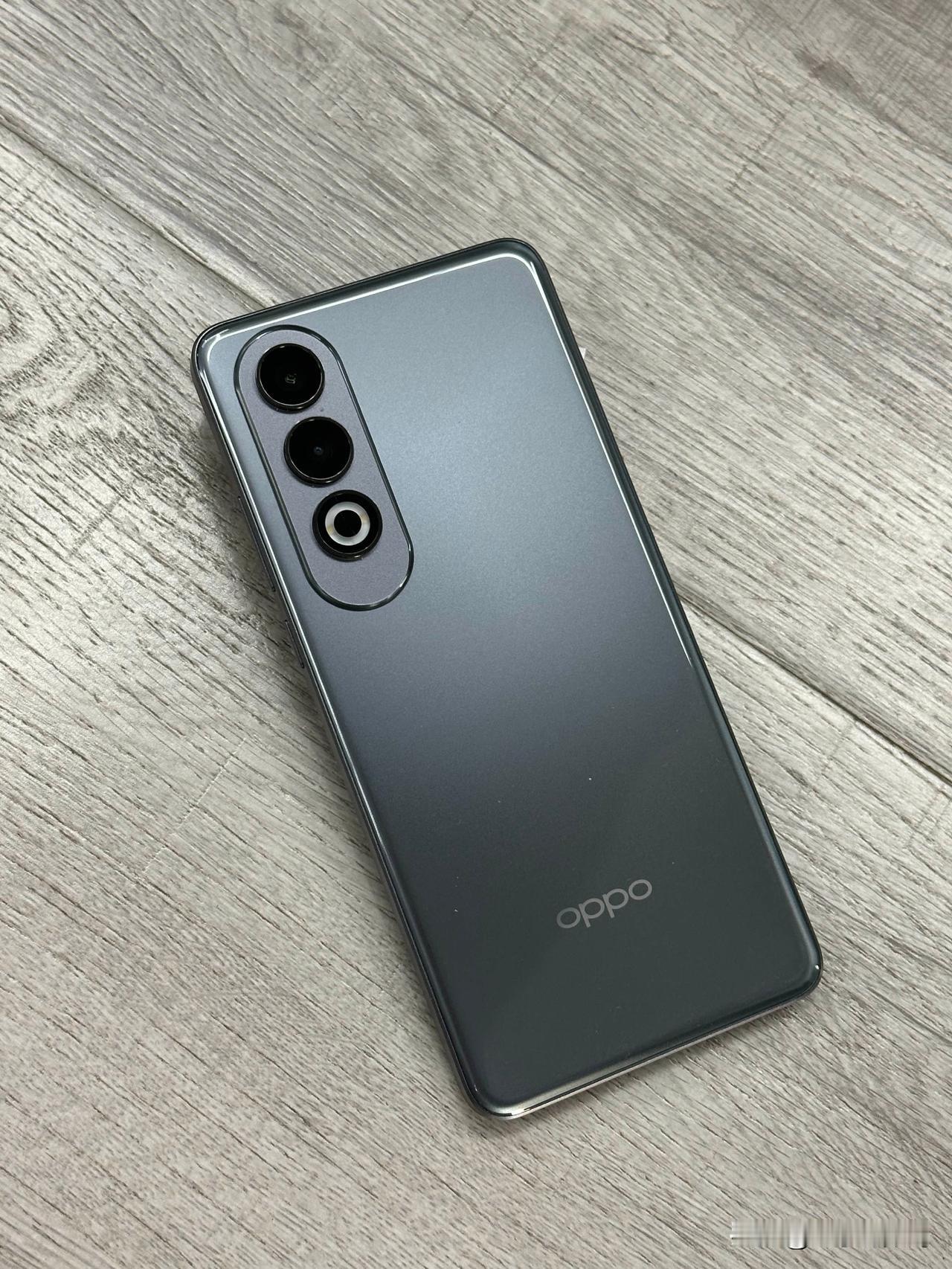 OPPO K12，这定价看着还不错嘿！有点意外~

8+256GB 首销 179