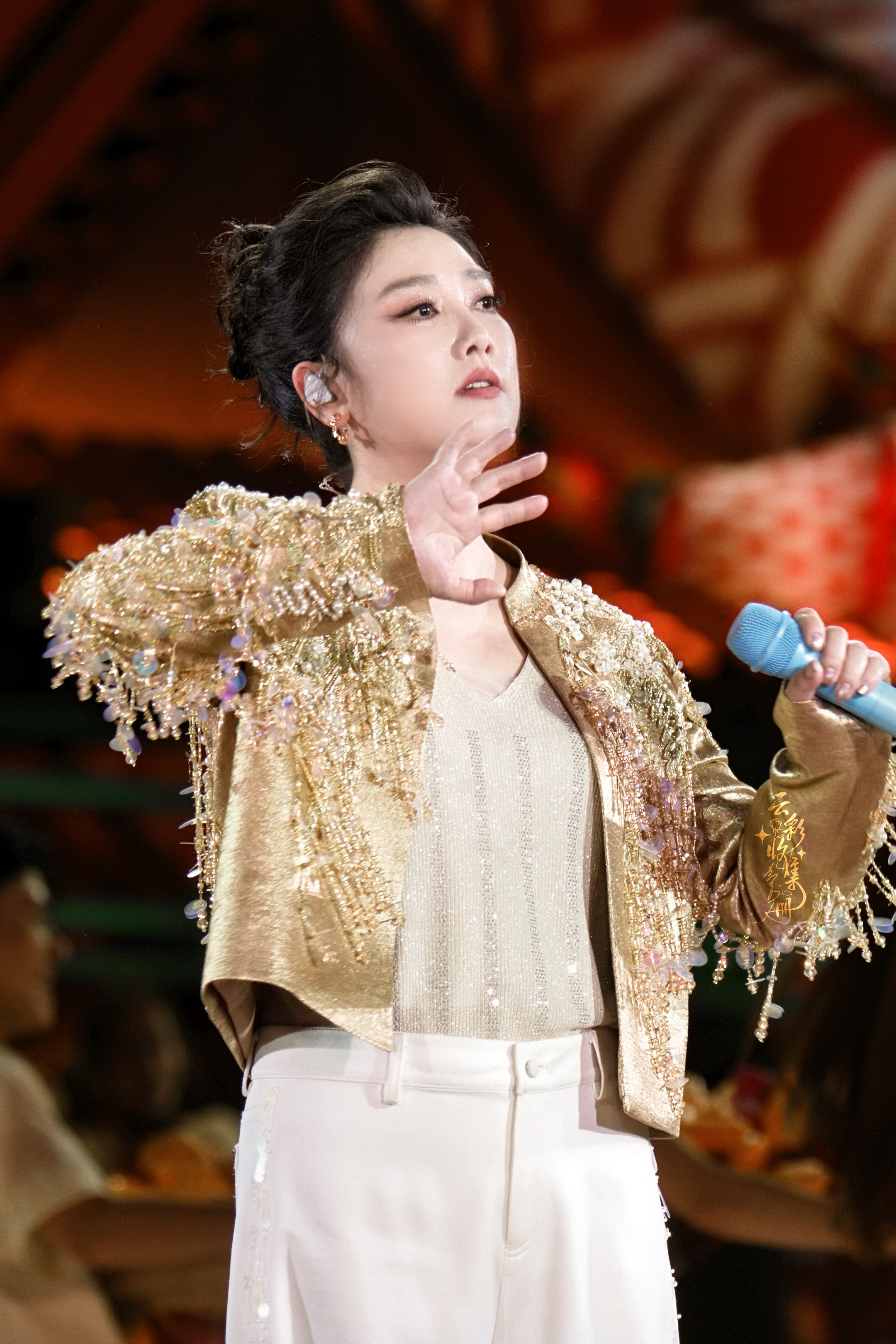 凤凰传奇主唱玲花 杨魏玲花舞台女帝 260620 吉祥如意演唱会广州站我也是拍到