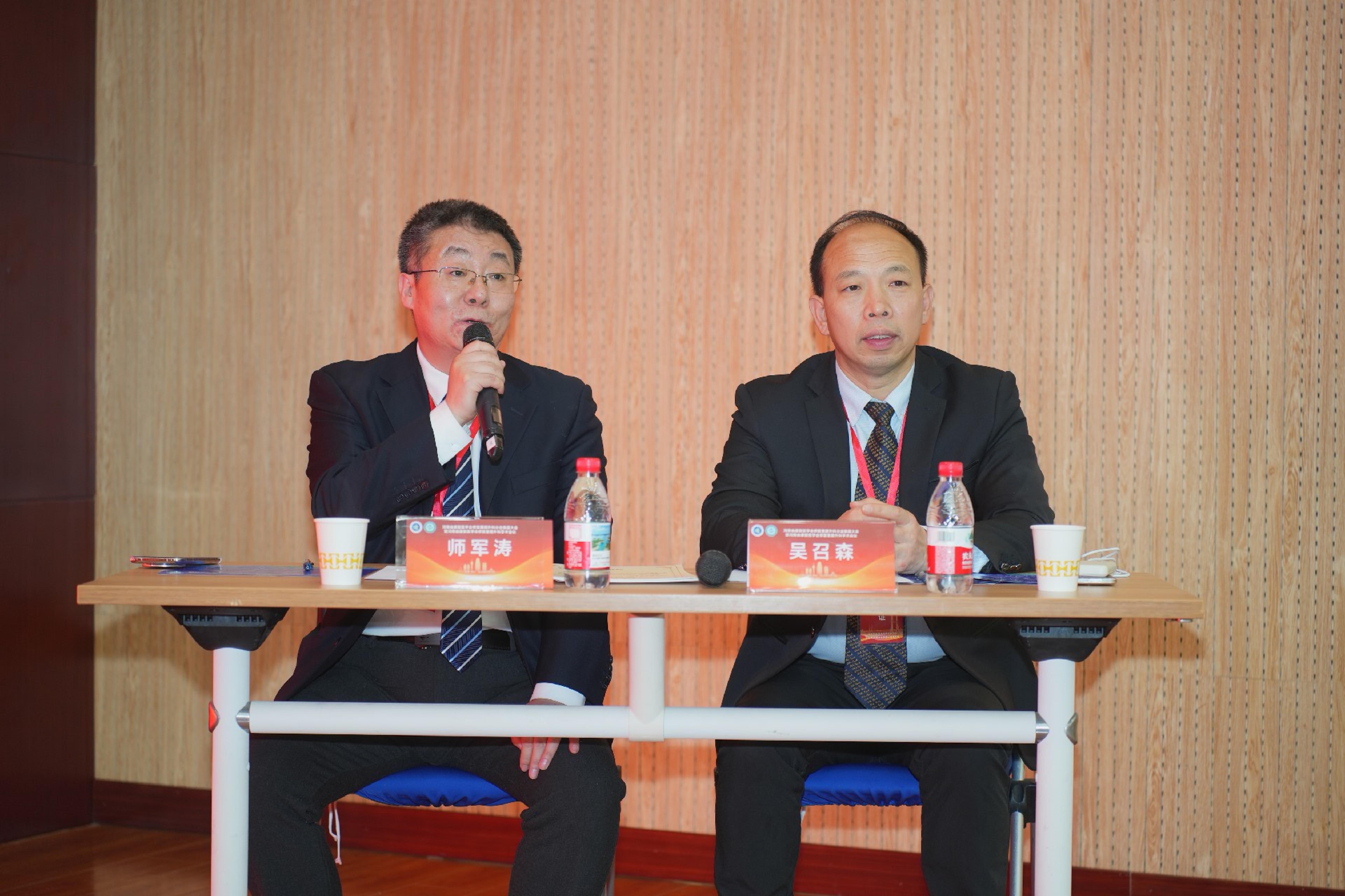 学习。学习，交流，学而思，互相学习，共同进步。